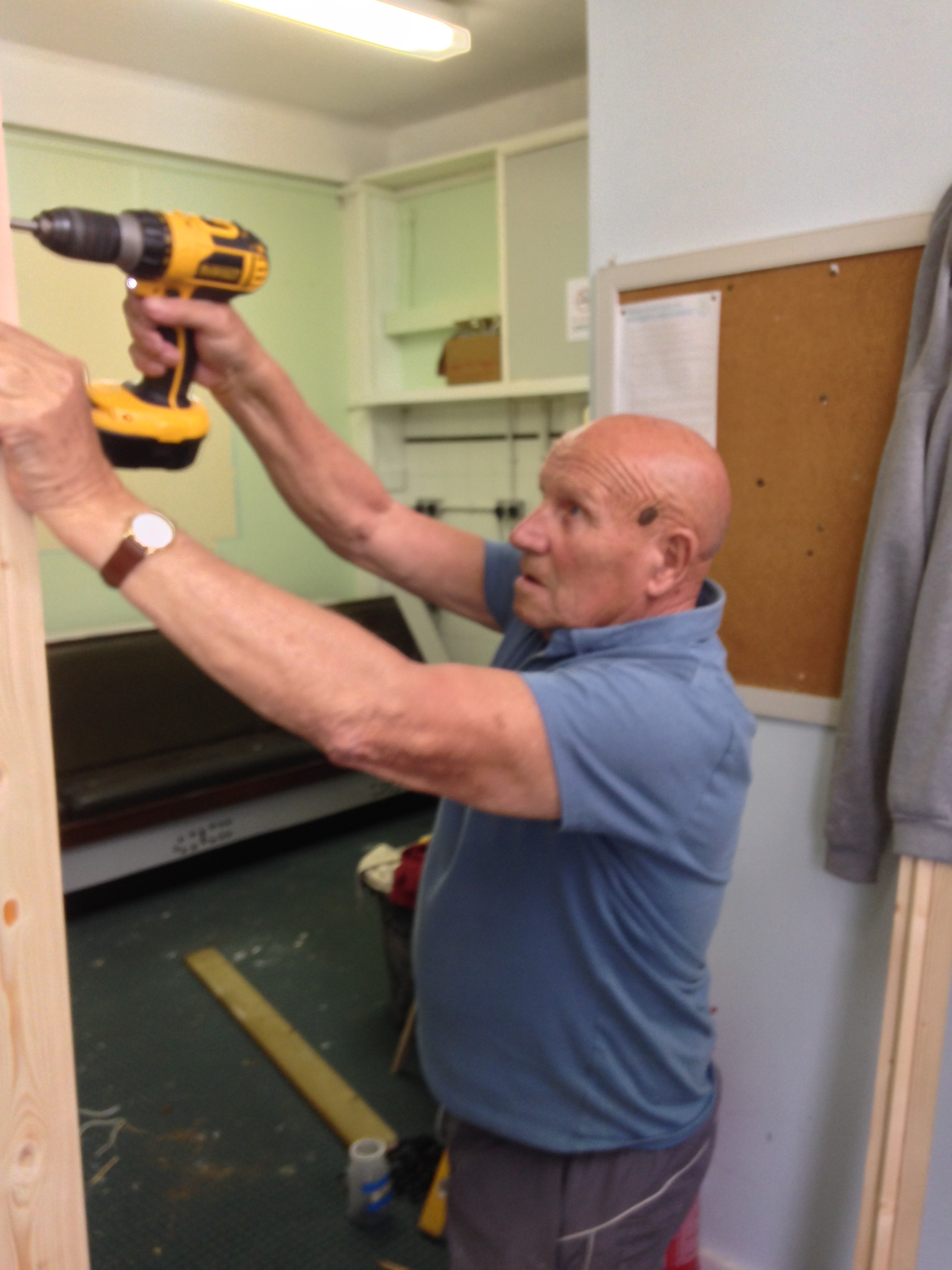 Ken, John making tea